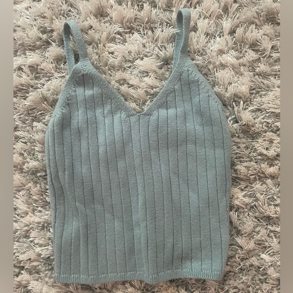 teal ish A&F tank top